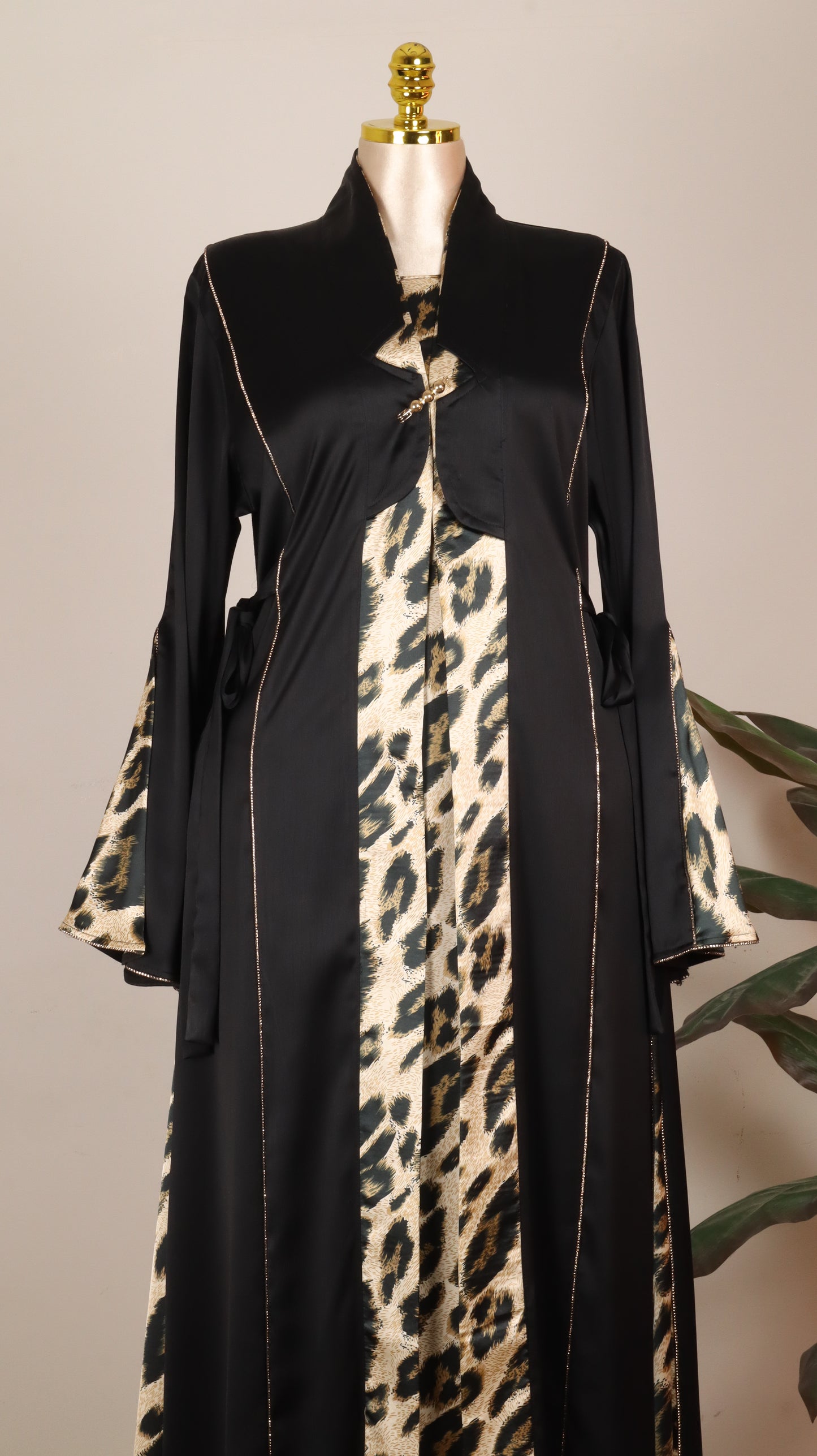 Abaya Tiger Queen